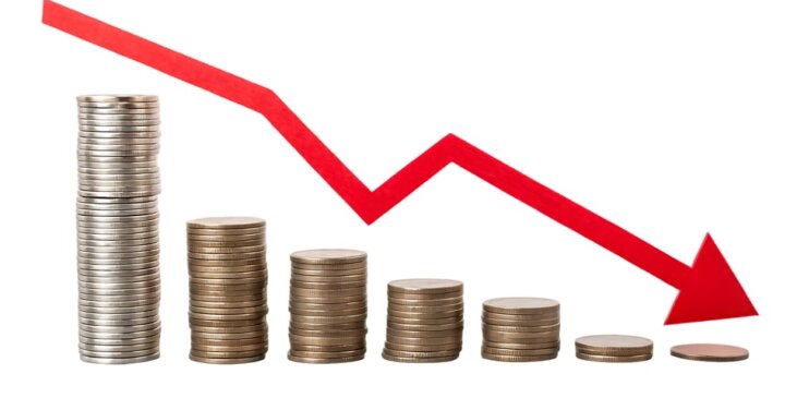 Stacks of coins getting smaller and smaller with a red arrow pointing down over them